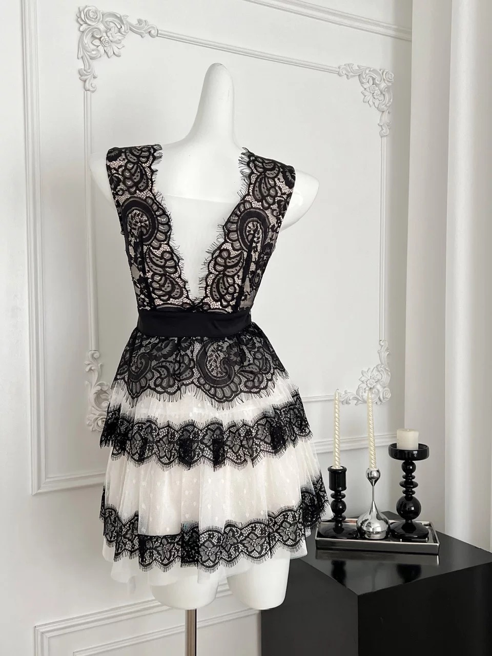 Convo over dinner lace dress CD764 images